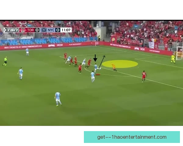 卡斯特利亚诺斯接班因莫比莱成为意大利锋线新希望 展现强势进攻潜力